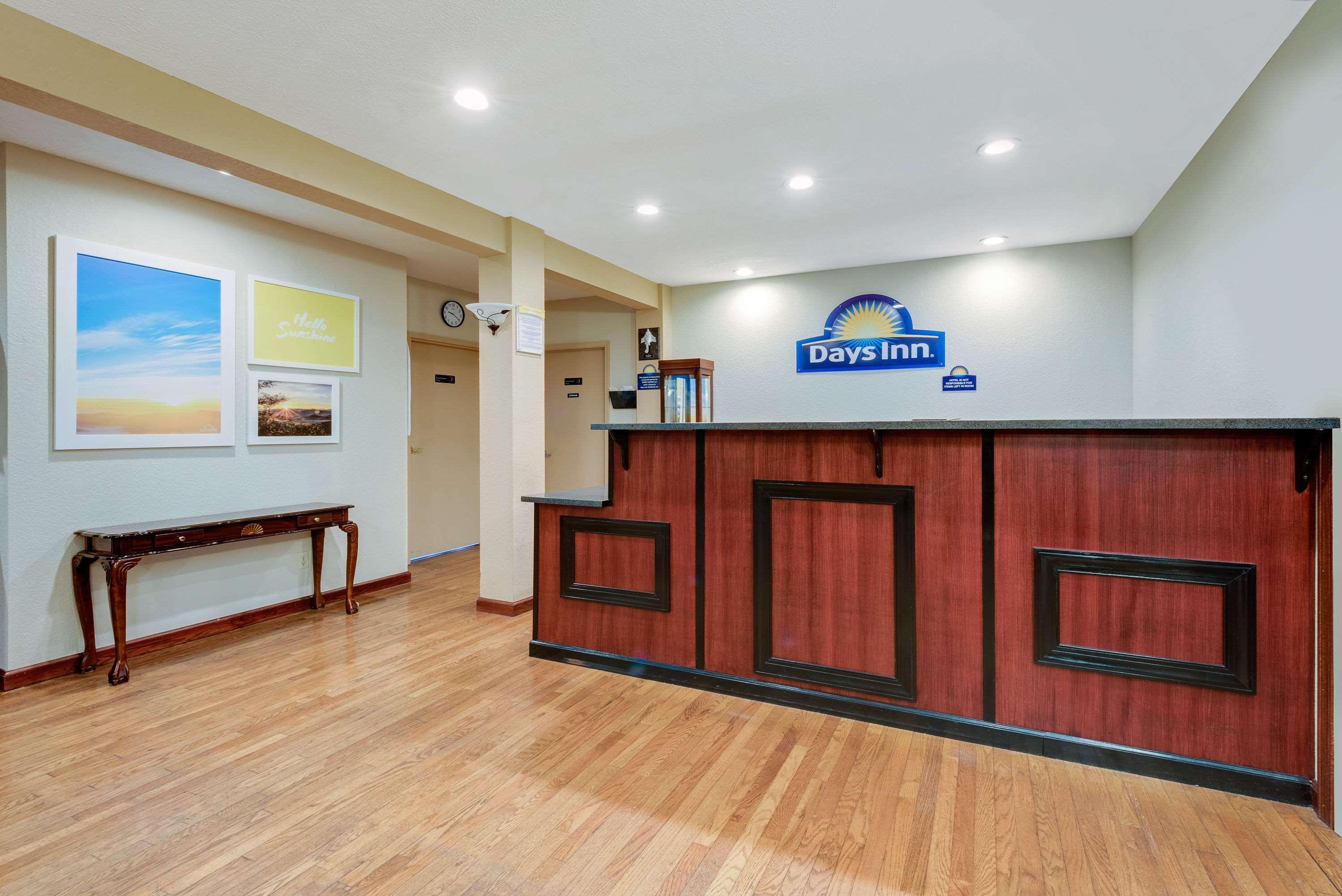 Days Inn By Wyndham Fairmont Zewnętrze zdjęcie